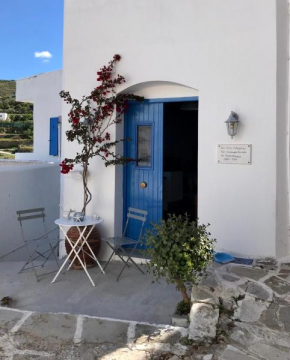 Spacious Paros, Lefkes house with awesome view